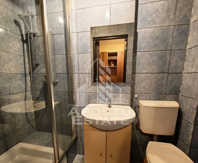 Garsoniera de vanzare cu bucatarie separata zona Lipovei Timisoara