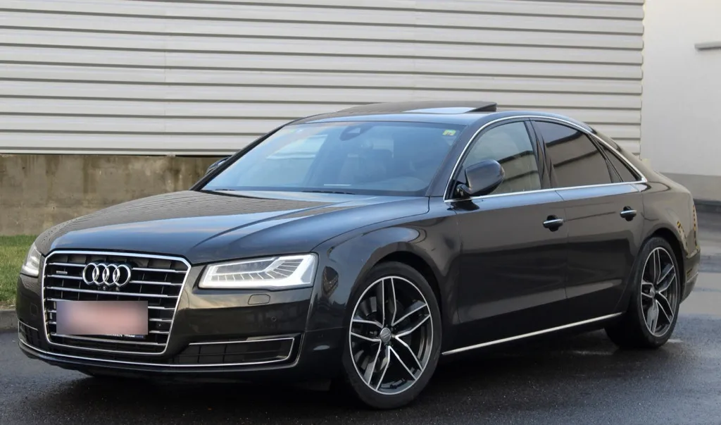 Audi A8 Facelift 18 500 eur