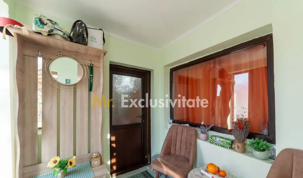 Casa Stefanesti - 1 km de Primarie Curte mare zona linistita