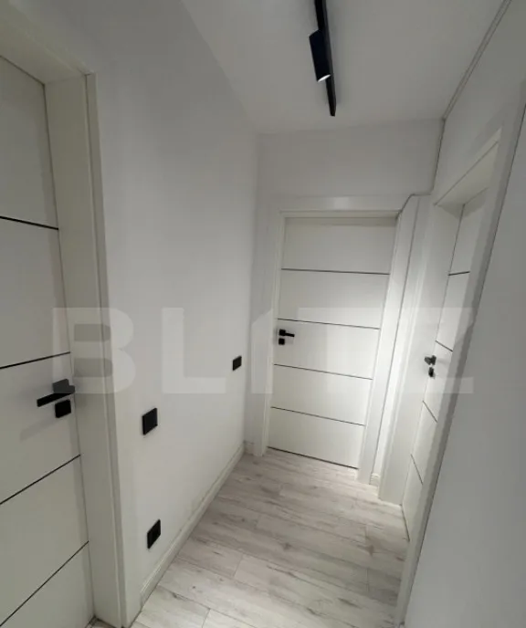 Apartament modern ultrafinisat 70mp 3 camere etaj interm