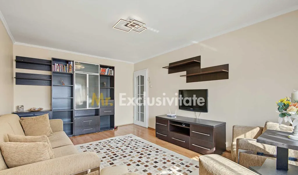 Central Eremia ap 3 camere 2 bai boxa proaspat zugravit et 2