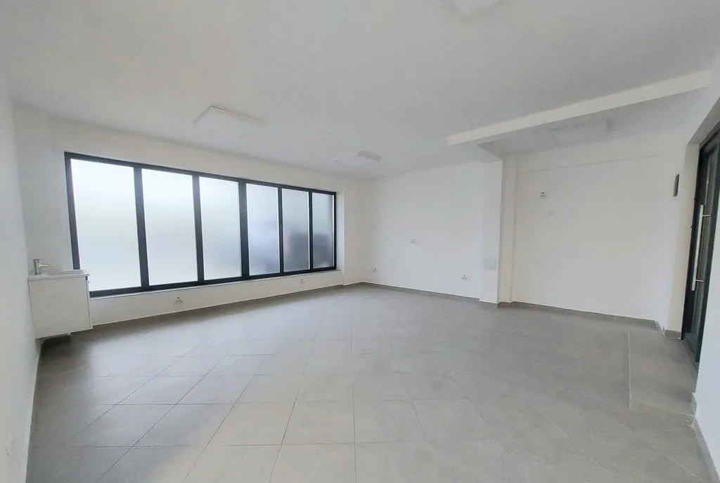 Spatiu Comercial 75 mp Valea Cascadelor Kaufland Autogara Militari