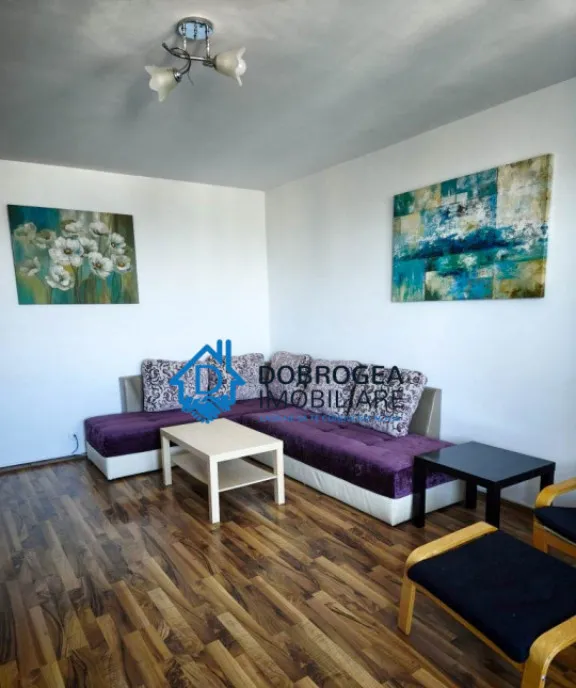 Zona spital 2 camere decomandat suprafata 61 mp