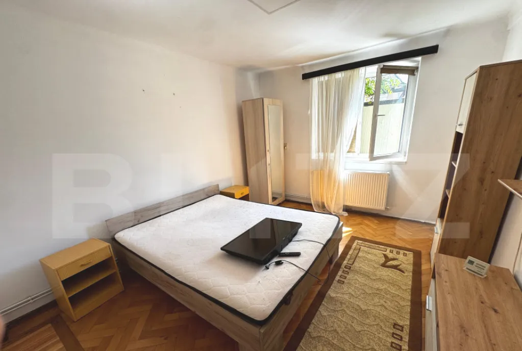 Apartament in bloc tip vila parter 50 mp mobilat utilat