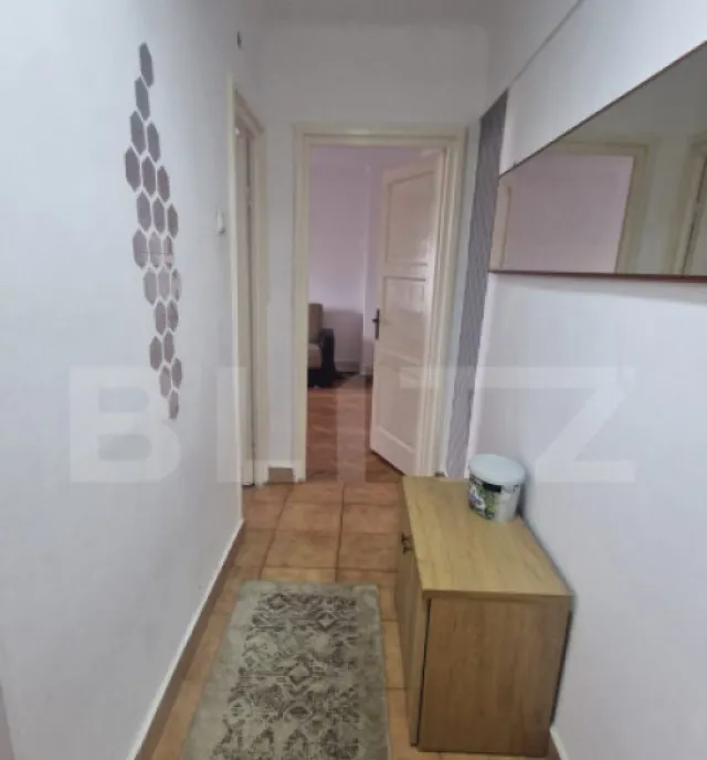Apartament in bloc tip vila parter 50 mp mobilat utilat