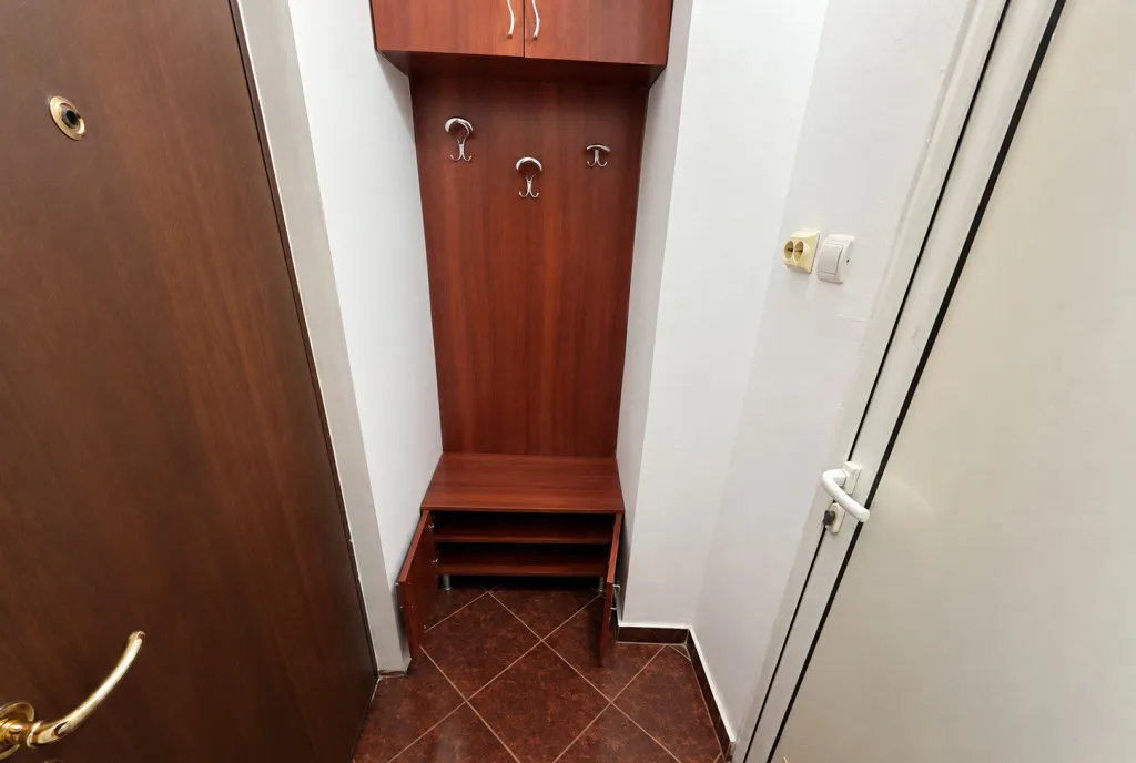 Apartament cu o camera zona Olimpia Stadion