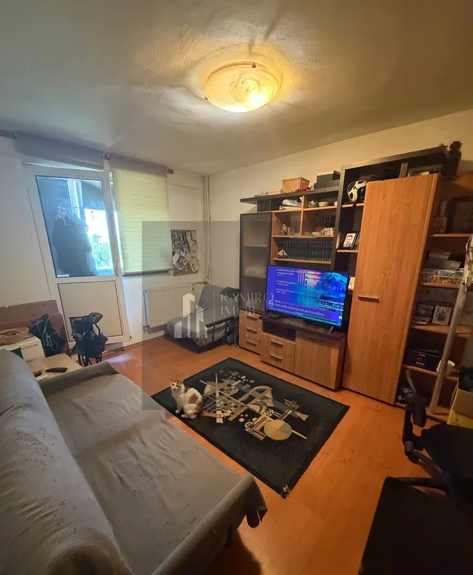 Constantin Brancoveanu Lamotesti 2 camere decomandat loc parcare