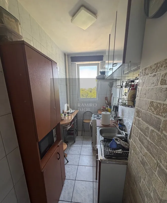 Constantin Brancoveanu Lamotesti 2 camere decomandat loc parcare