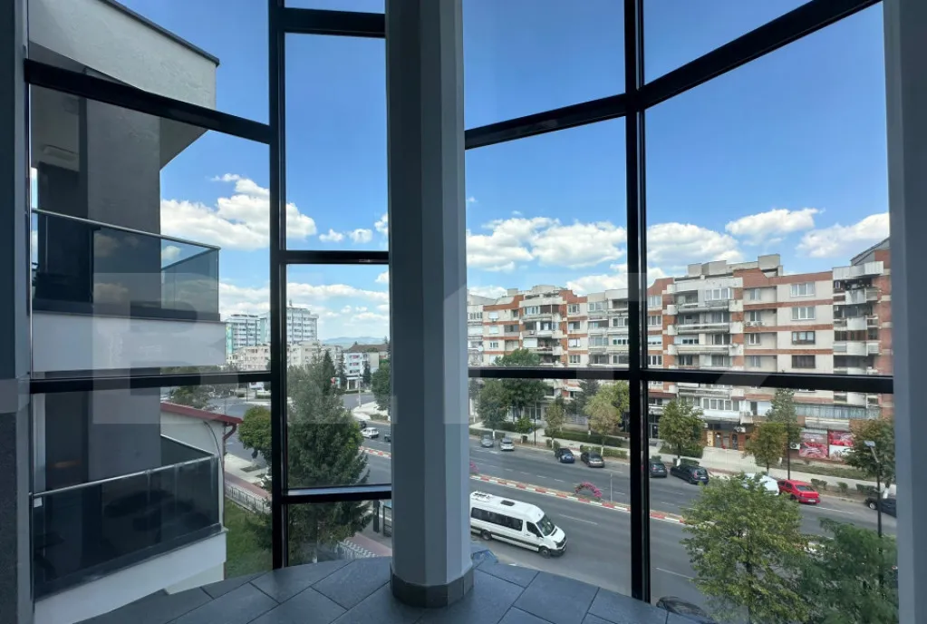 Apartament premium cu 2 camere terasa 15 mp si parcare in