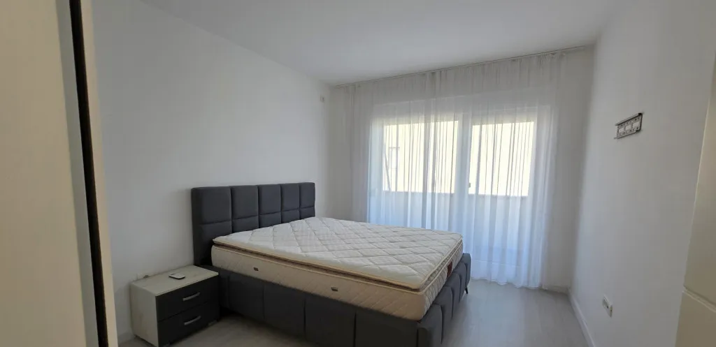 Triplex cu 3 camere 2 bai si teren 209mp Dumbravita