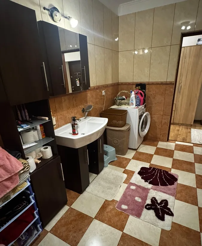 Fundeni apartament 3 Camere bloc 2010 110 mp