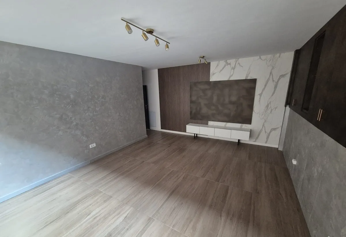 Parcul Carol Tineretului Sector 4 S P 2e 3r 280 mp locuit/comercial