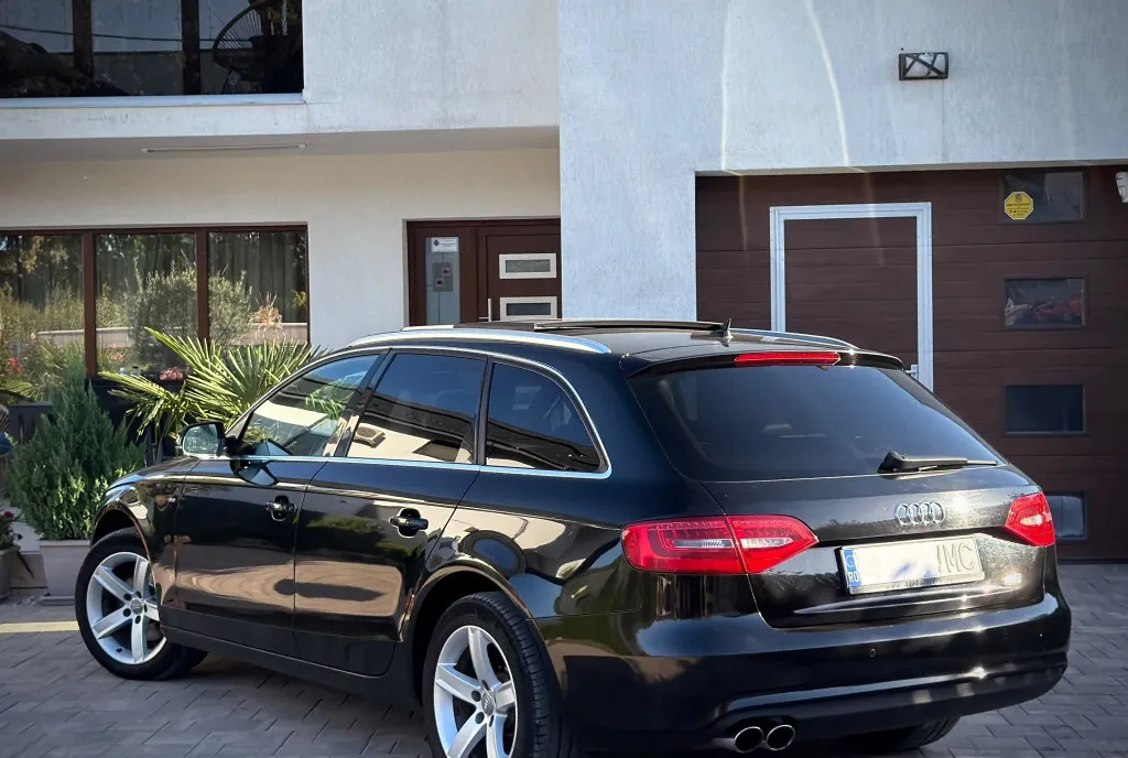 Audi A4 S-Line 2 0-177Cp Manual 7 400 eur