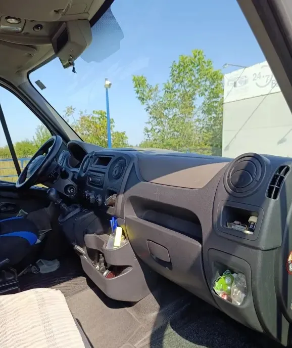 Nissan NV400 2 3 dCi 2014 ndash echipata curierat rafturi incluse 3 900 eur