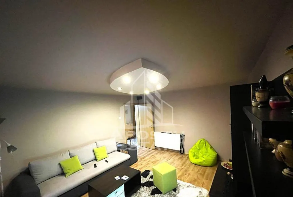 Apartament cu 3 camere decomandat 2 bai renovat centrala Dambovita