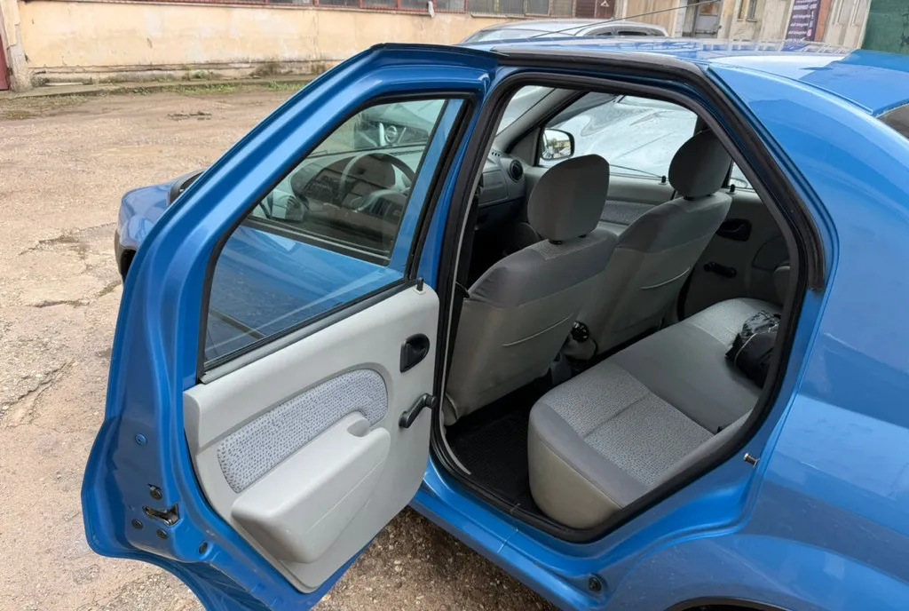 Dacia Logan Laureate FULL 1 4 MPI 75cp 2006 67 000 km Stare ca noua 3 350 eur