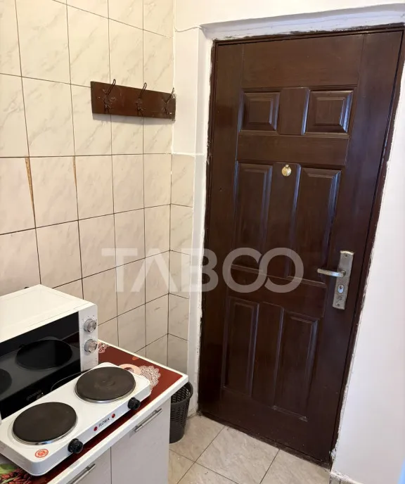 Garsoniera de vanzare 18 mpu in zona Broscarie