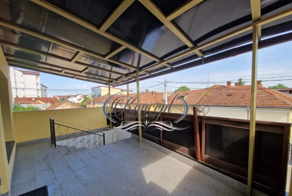 Casa 5 camere pentru birouri Gheorgheni