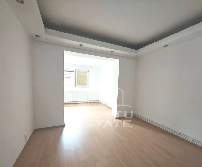Apartament de vanzare cu 2 camere decomandat centrala proprie Torontalului