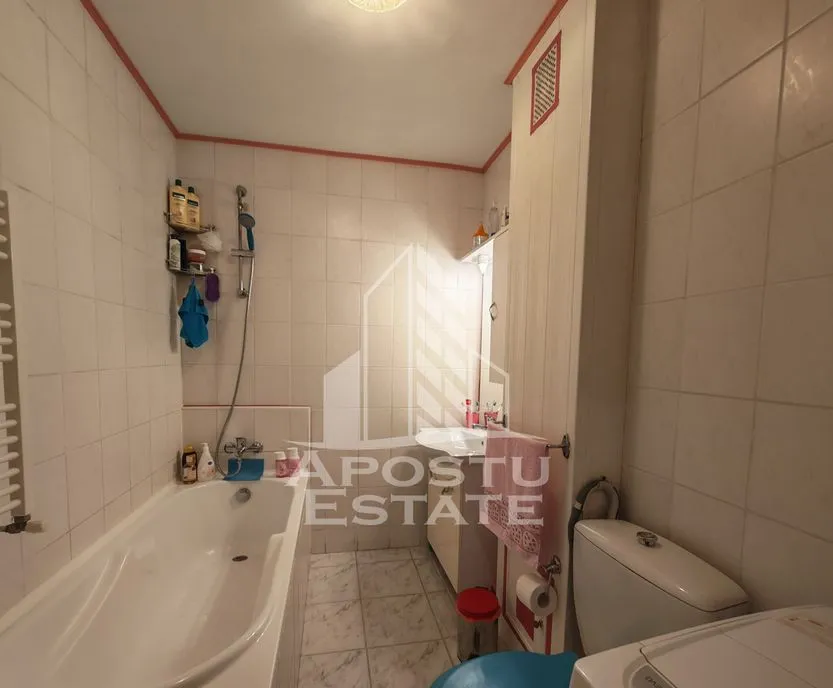 Apartament 2 camere de vanzare etaj 3 centrala Mircea cel Batran