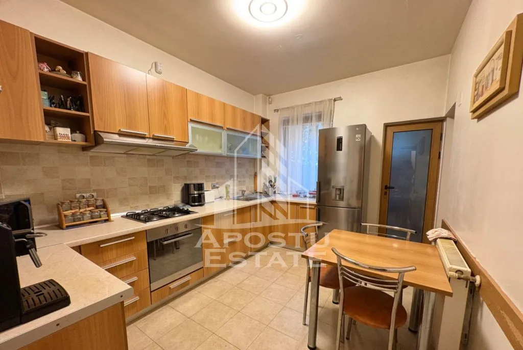 Vila cu teren 920 mp pentru familie sau investitie in Timisoara