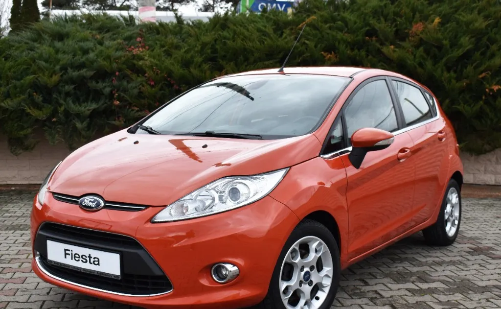 Ford Fiesta 2012 motor clasic 1 3 82 CP 3 950 eur