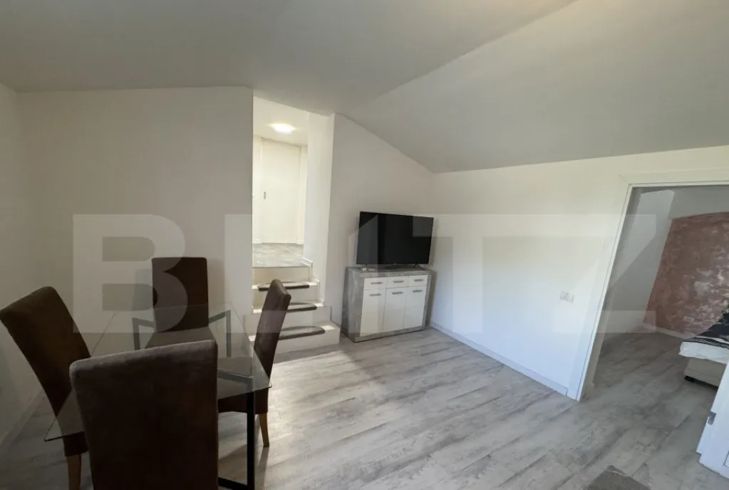 Apartament 2 camere semidecomandat curte 50mp Zona Casa St