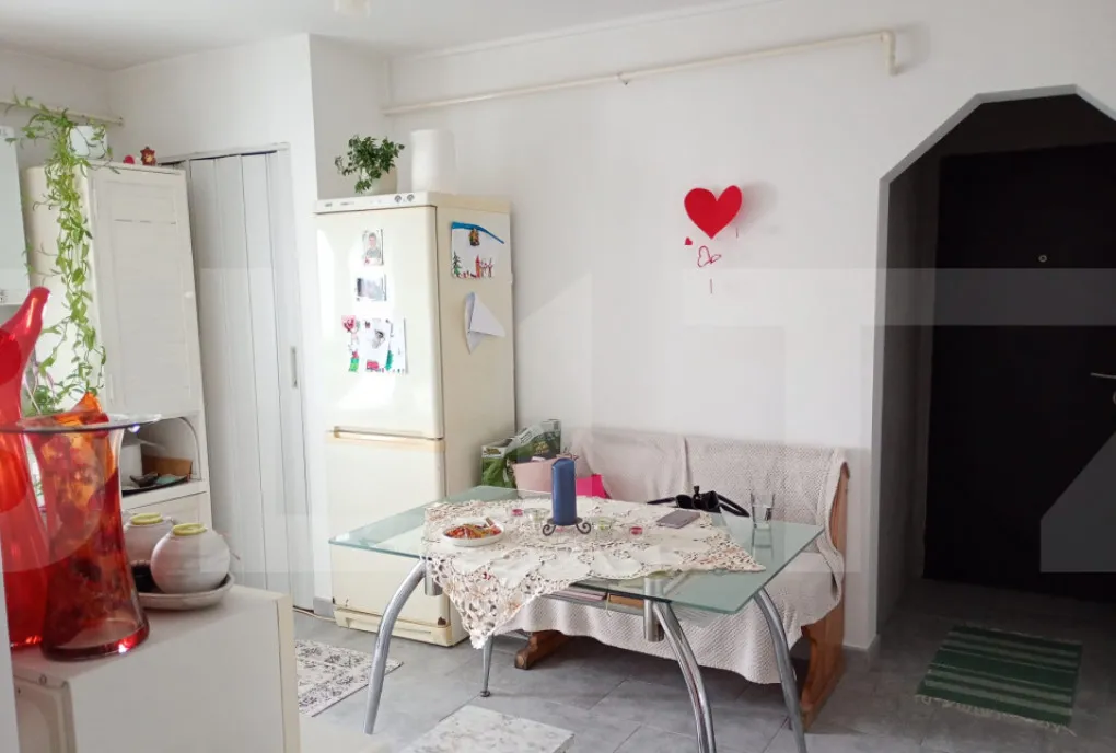 Apartament nou de 2 camere 54 mp gradina si parcare zona