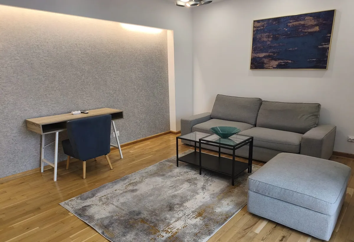 Apartament modern cu 2 camere terasa si parcare - Baneasa Sisesti