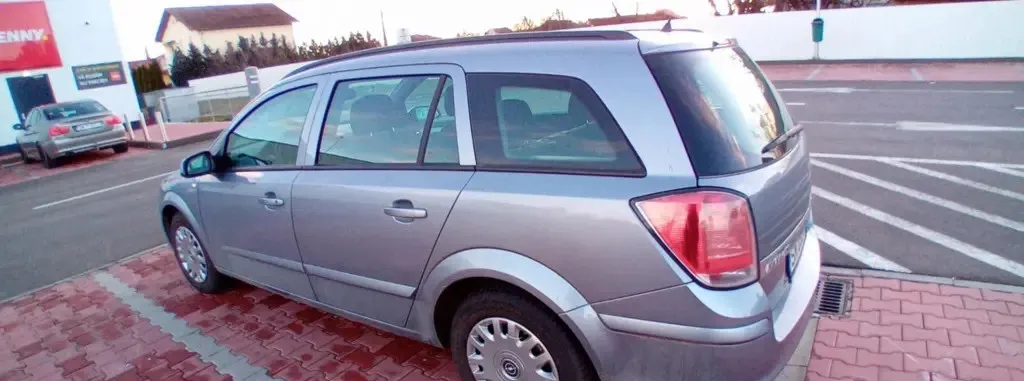 Opel Astra H 1 7 CDTI 2005 tinuta icirc n garaj 2 seturi roti 2 400 eur