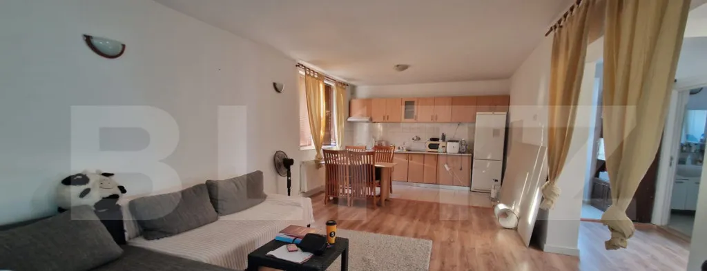 Vila D P M 149 10 mp utili 393 mp teren zona Lapus
