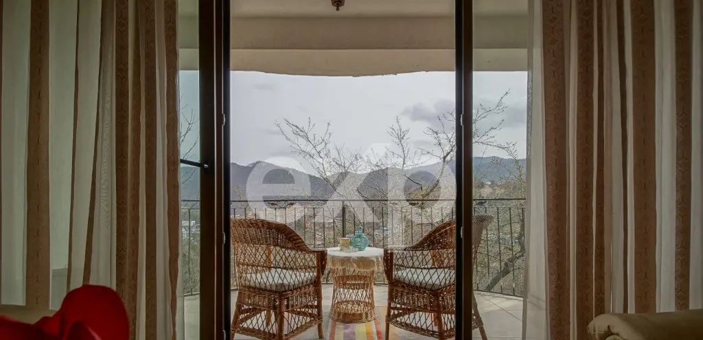 Vila deosebita cu piscina pe Drumul Poienii Brasov
