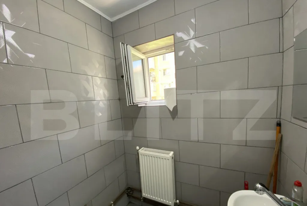 Apartament 2 camere in suprafat de 35 mp semidecomandat z
