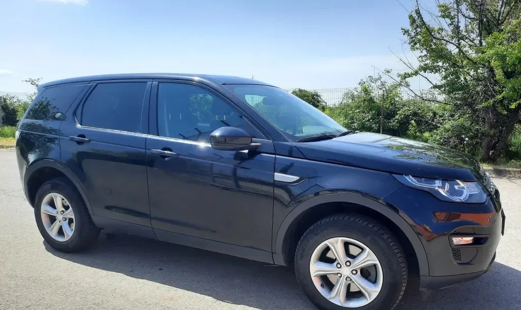 Land Rover Discovery Sport 2 0 eD4 9 000 eur