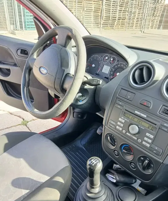 Ford Fiesta 2008 cutie manuala unic proprietar 899 eur