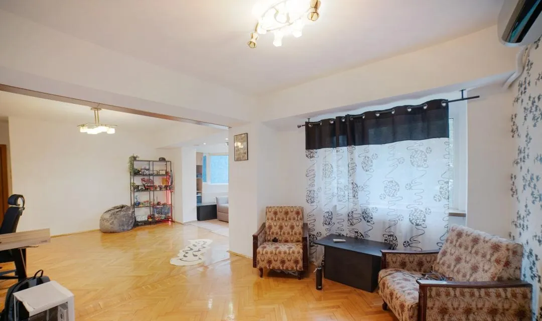 Soseaua Iancului 33 apartament 4 camere decomandat 97 09 mp