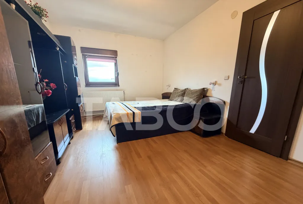 Apartament 2 camere cu balcon si priveliste spre munti in Se