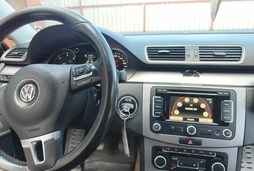 Volkswagen Passat B7 Combi 5 990 eur