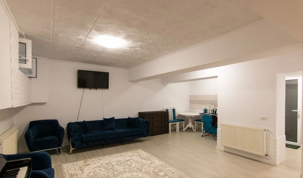 Apartament 2 camere Demisol 66 mp Mobilat si Utilat Bloc Nou Zona Mosilor