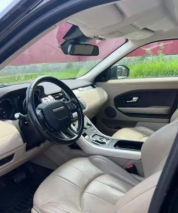 Range Rover Evoque 12 200 eur