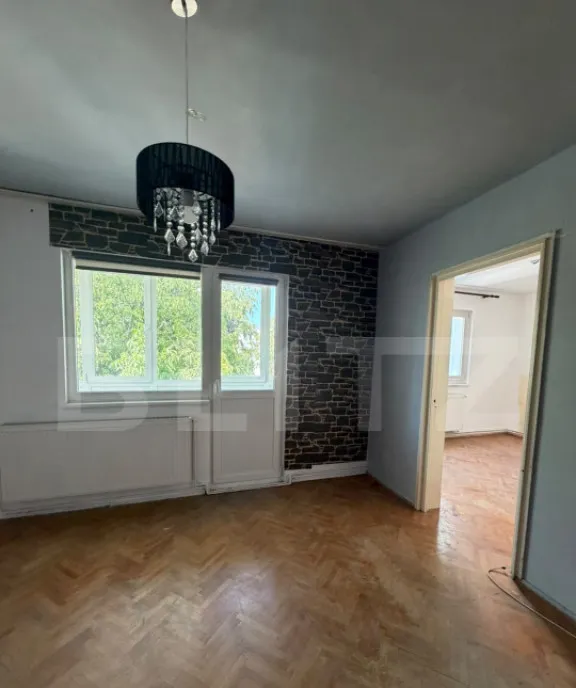 Apartament de vanzare 58 mp zona Dambu Pietros