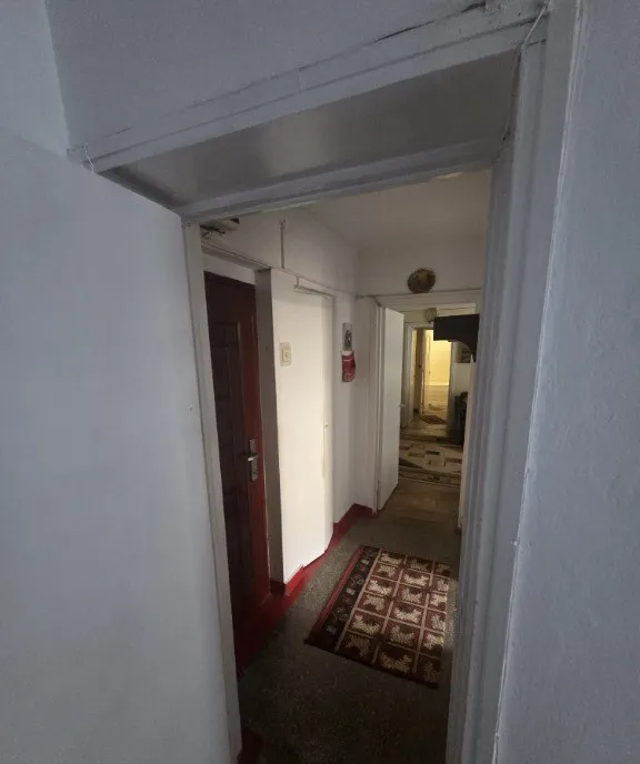 Vanzare apartament 3 camere Alexandria str Cuza Voda