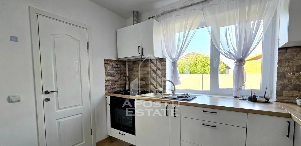 Casa de vanzare cu 4 camere mobilata si utilata Sag