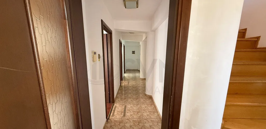 Vila in Floreasca l 11 locuri de parcare