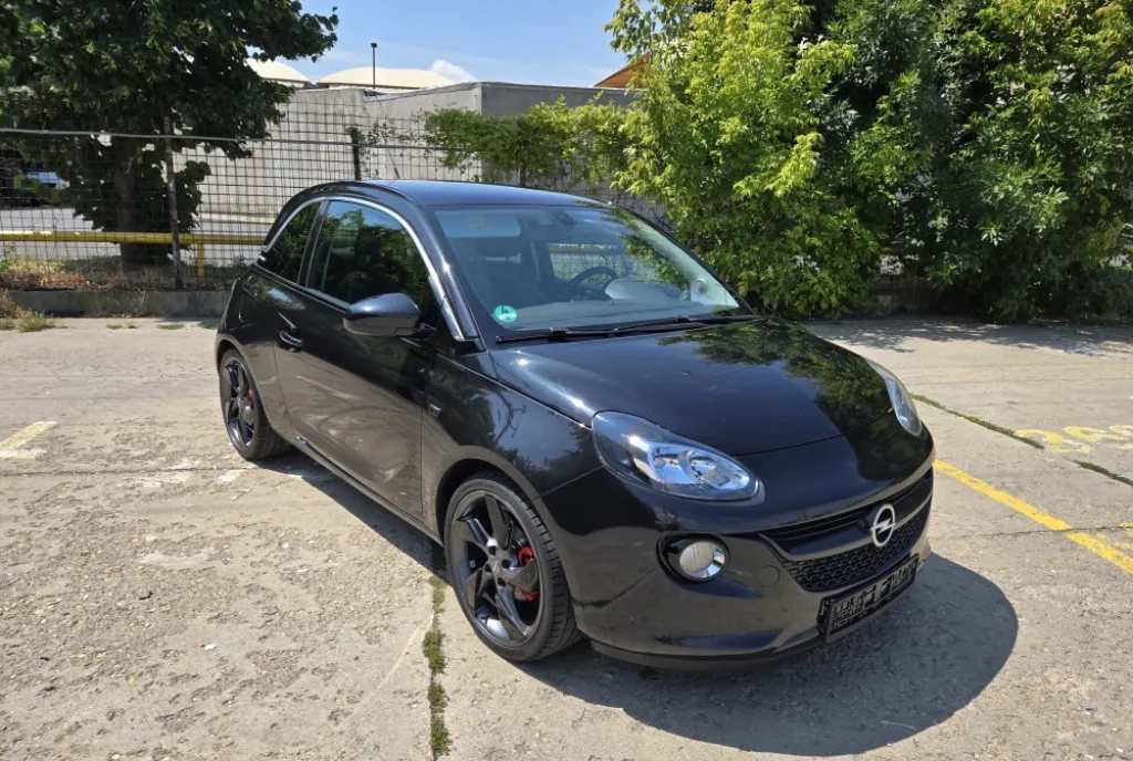 Opel Adam Infinity 4 150 eur