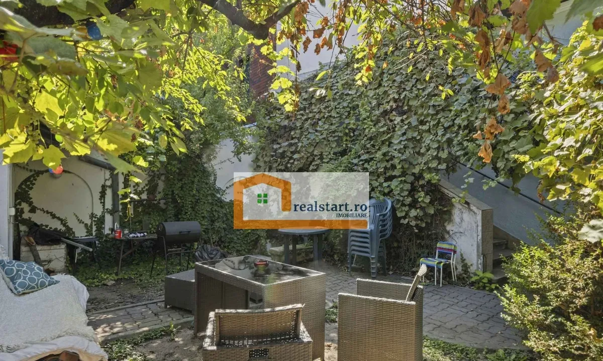 Stefan cel Mare Langa Metrou curte proprie 200mp Garaj 3 camere centrala pet friendly