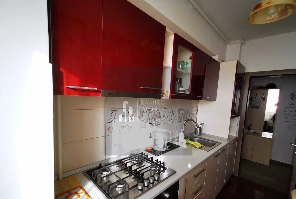 Apartament 3 camere decomandat 1 Decembrie 1918 / Jean Steriadi