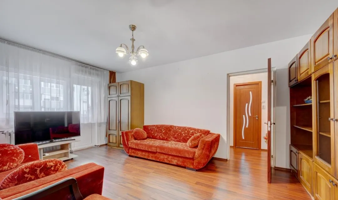 Dristor Vitan 56 mp totali Bloc 79 reabilitat termic Str Baia Mare Nr 2