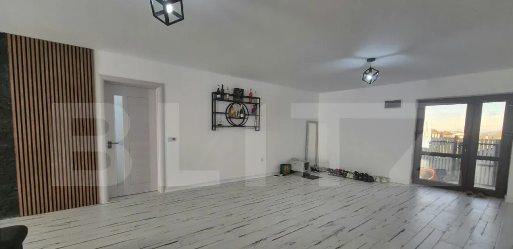 Casa deosebita Tarlungeni cartier lux teren 750 m 4 camere