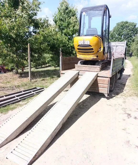 Renault Maxity 3 5 t JCB 8014 RAMPE 6T 17 900 eur